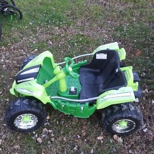 2 seater ride on car with battery